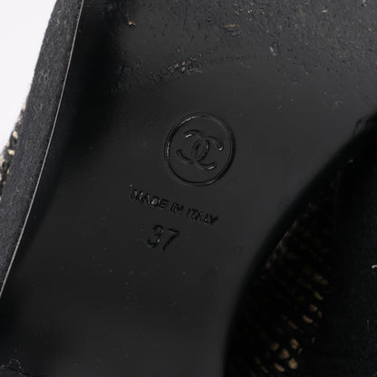 CHANEL Coco Tweed Felt Mark Leather x Fabric Boots G31378 in Black x Beige, Size 37 EU