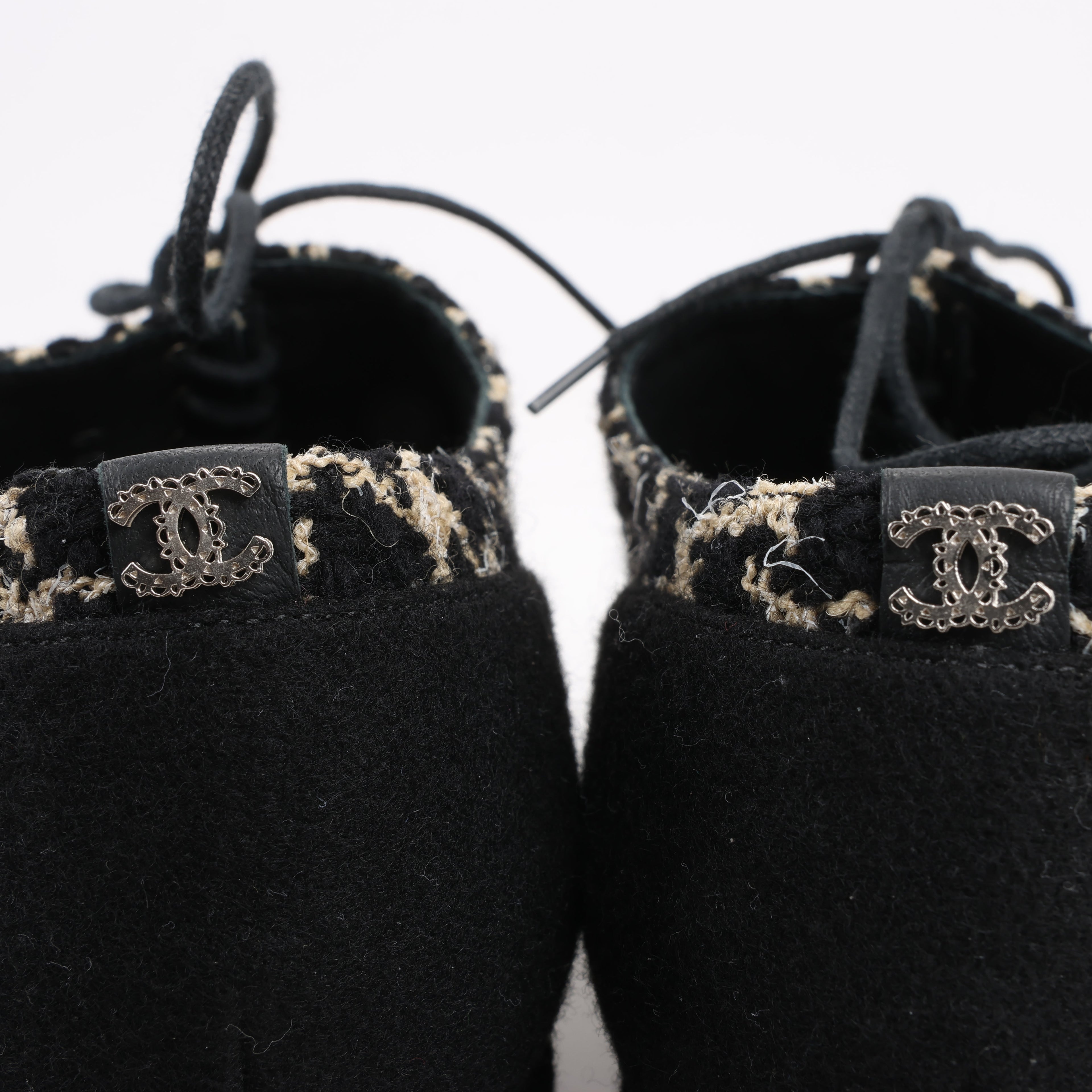 CHANEL Coco Tweed Felt Mark Leather x Fabric Boots G31378 in Black x Beige, Size 37 EU