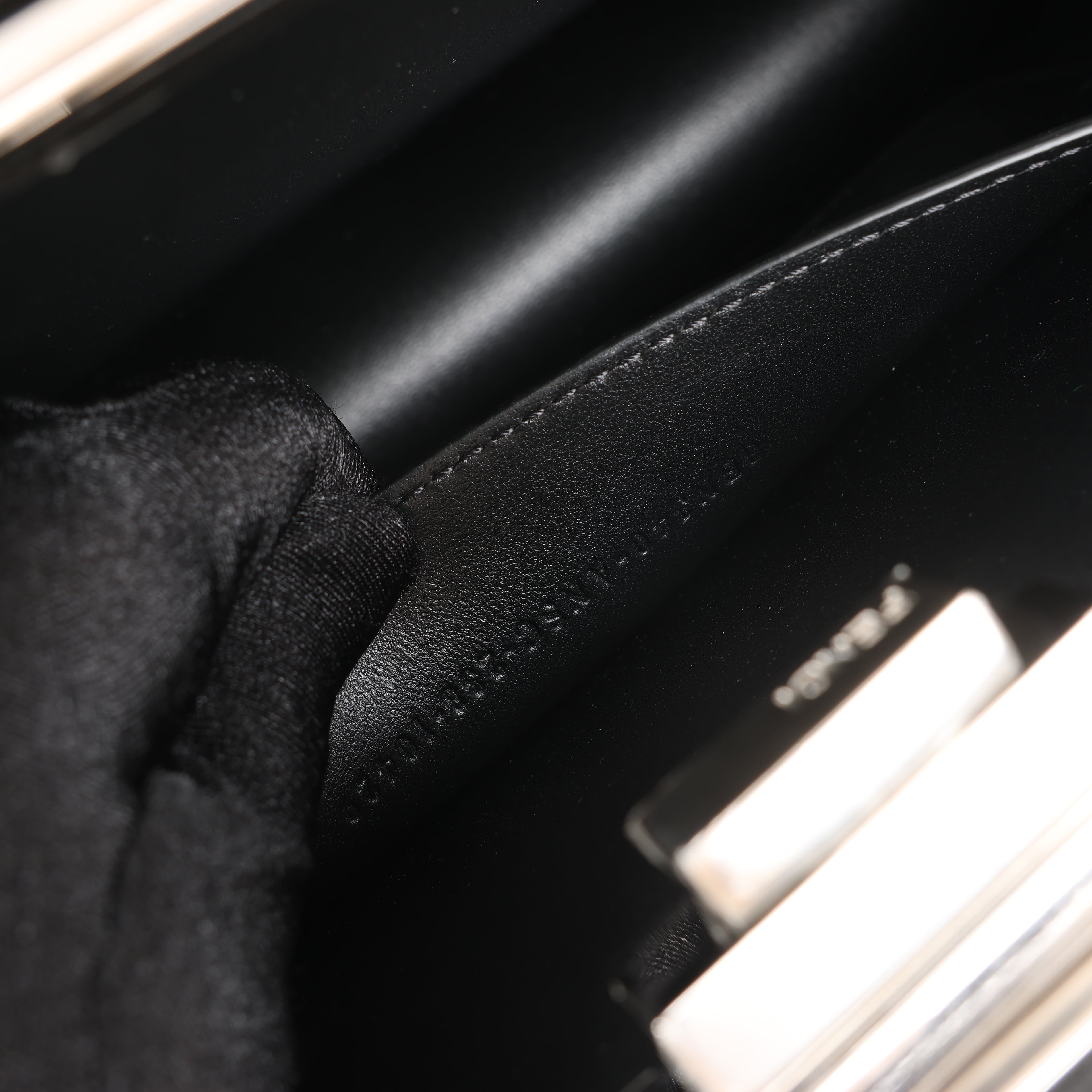 Fendi Peekaboo Cuts Patent Leather Chain Shoulder Bag in Black 8BN340