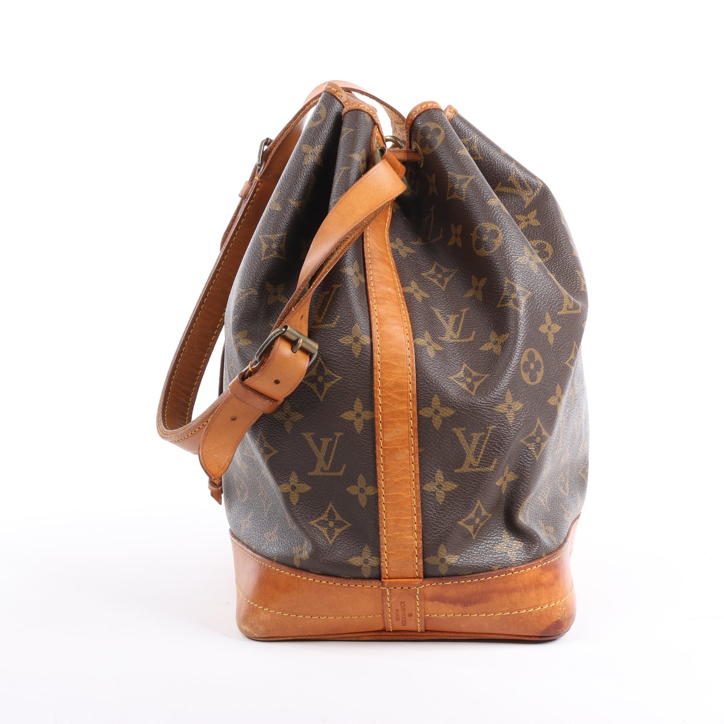 Louis Vuitton Monogram Canvas Noe Shoulder Bag M42224