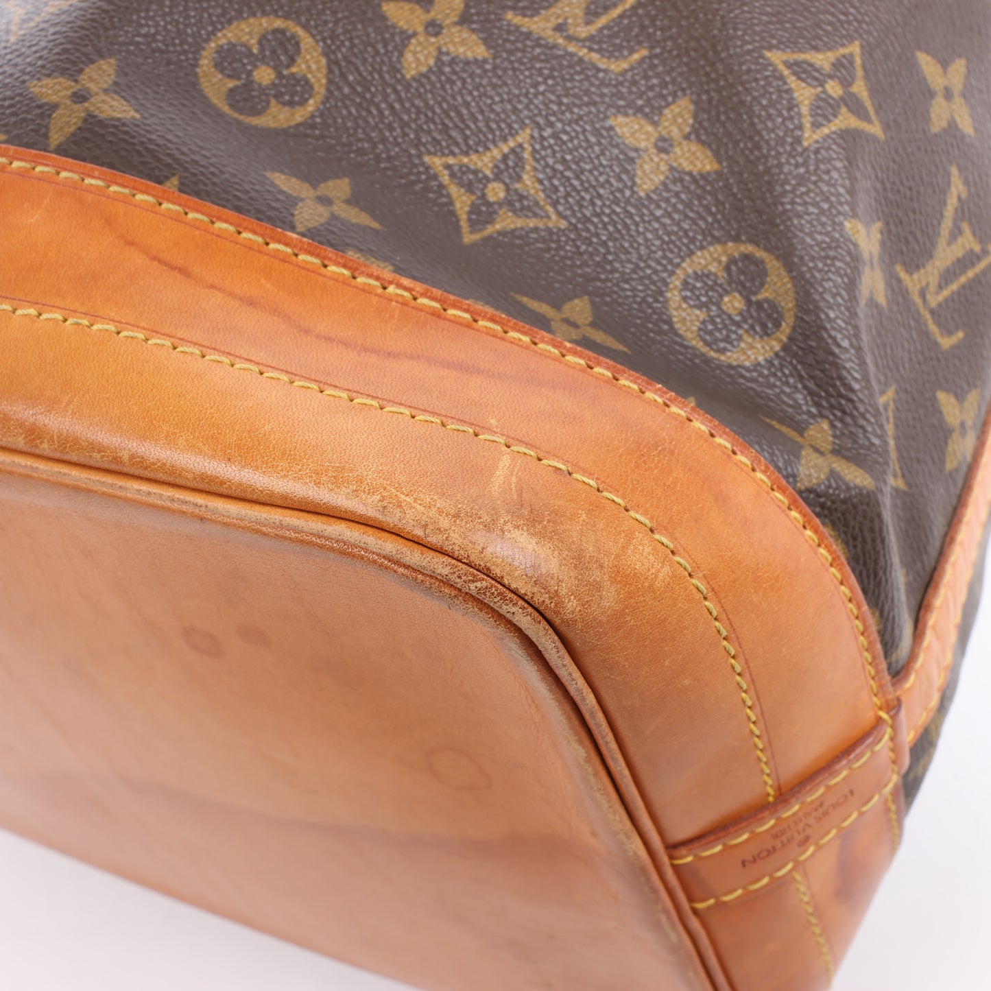 Louis Vuitton Monogram Canvas Noe Shoulder Bag M42224