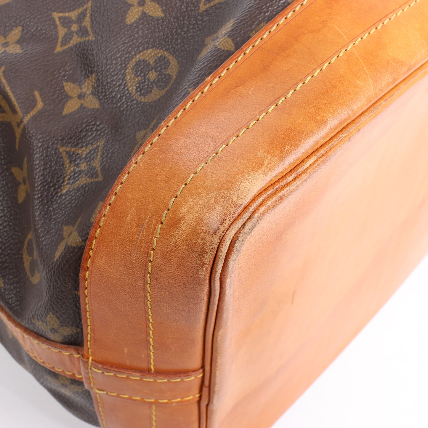 Louis Vuitton Monogram Canvas Noe Shoulder Bag M42224