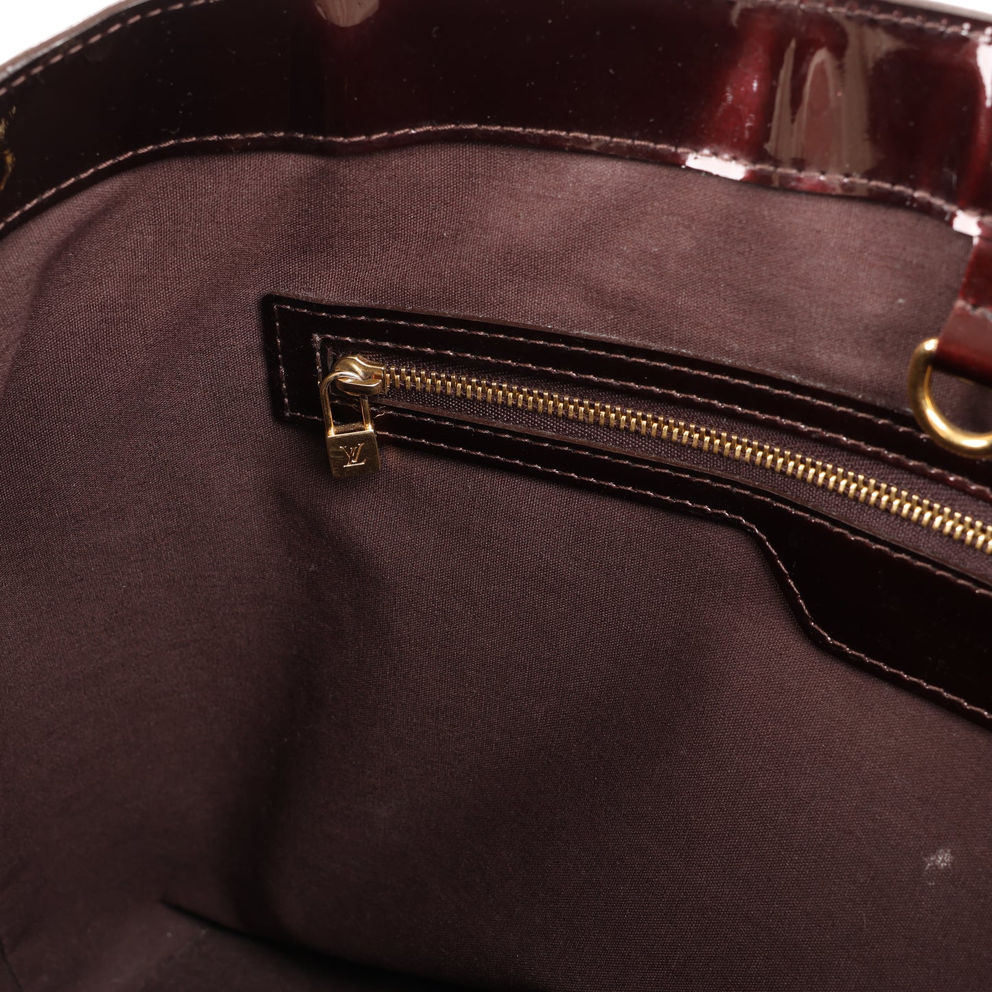 Louis Vuitton Monogram Vernis Wilshire MM Handbag in Amarante