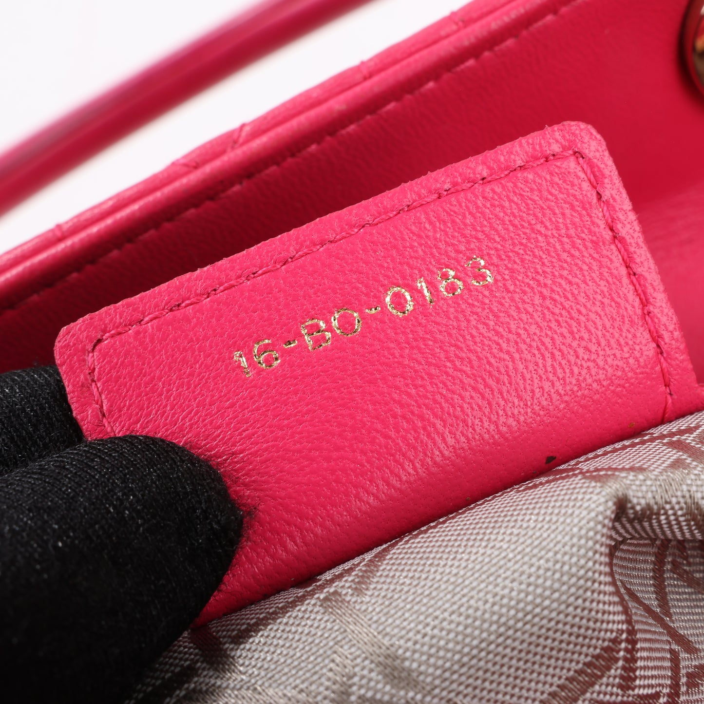 Grand sac à main double usage en cuir rose Christian Dior Lady Dior Cannage