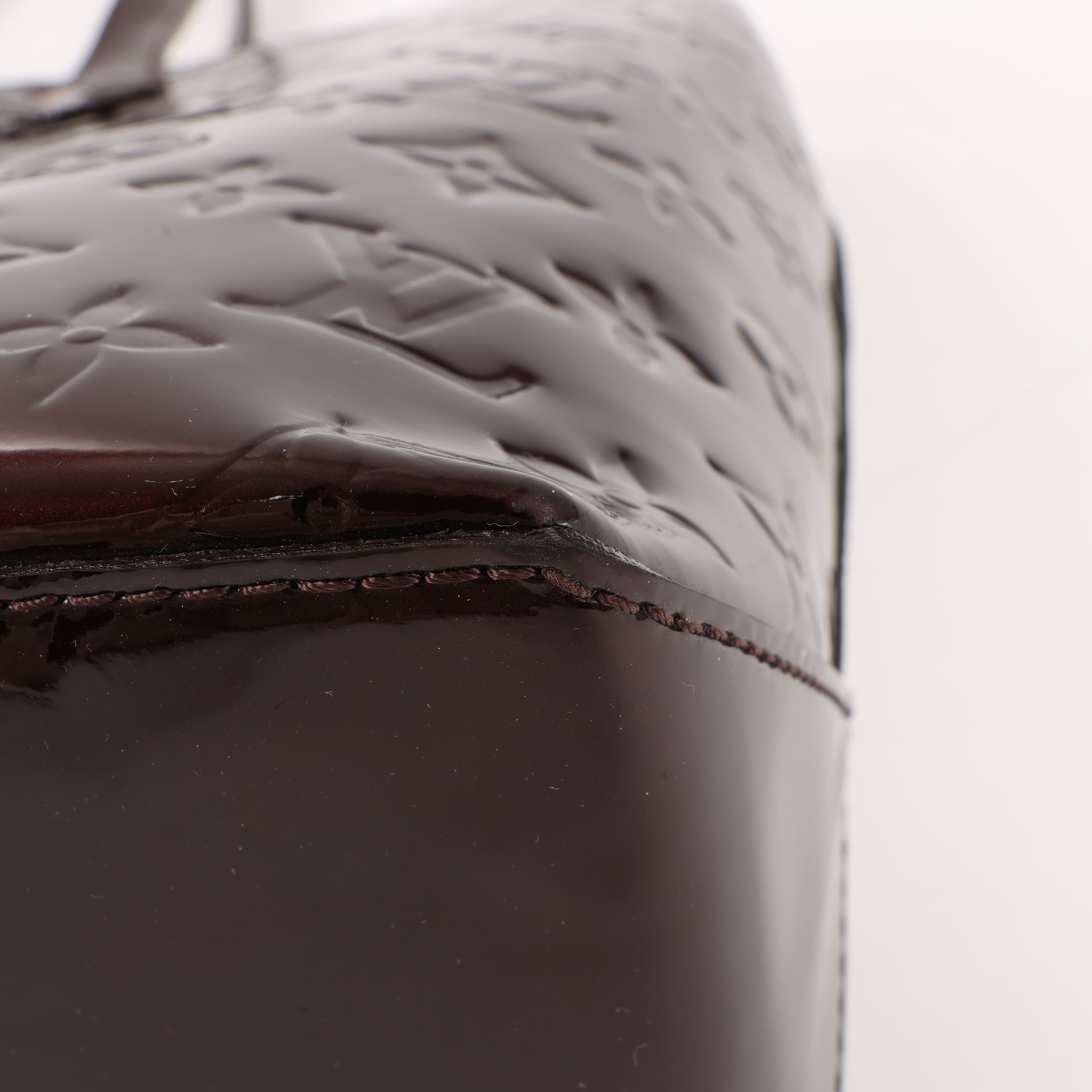Louis Vuitton Monogram Vernis Wilshire MM Handbag in Amarante