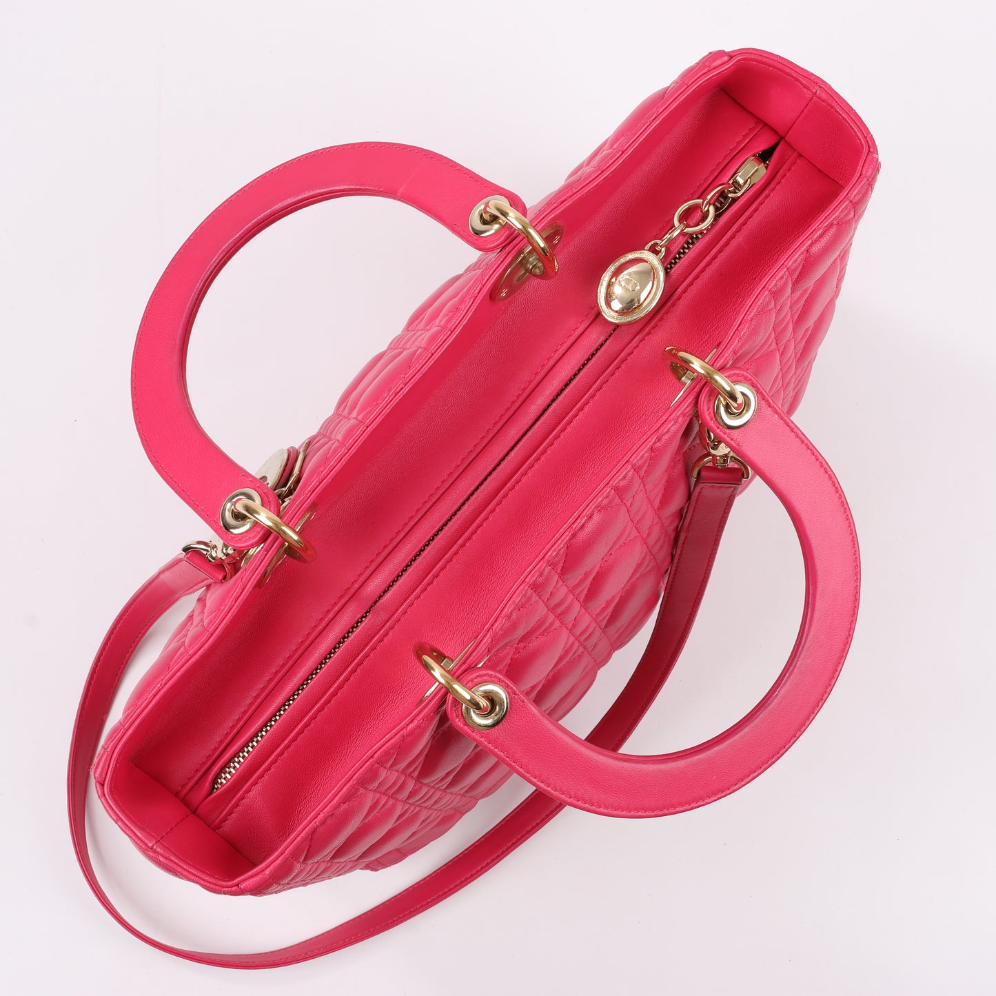 Grand sac à main double usage en cuir rose Christian Dior Lady Dior Cannage