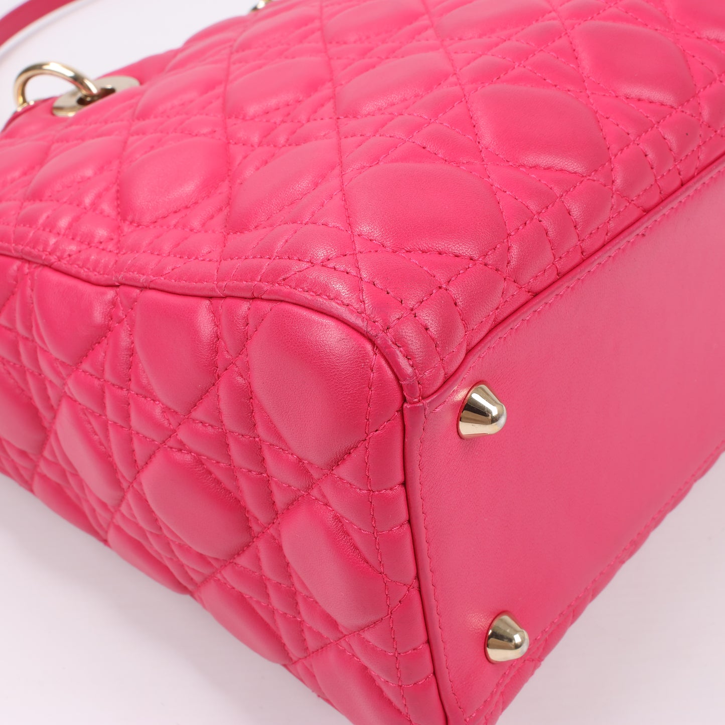Grand sac à main double usage en cuir rose Christian Dior Lady Dior Cannage