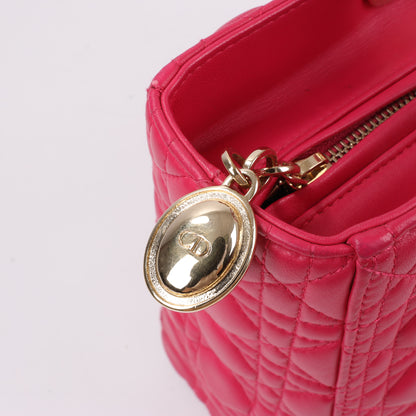 Grand sac à main double usage en cuir rose Christian Dior Lady Dior Cannage
