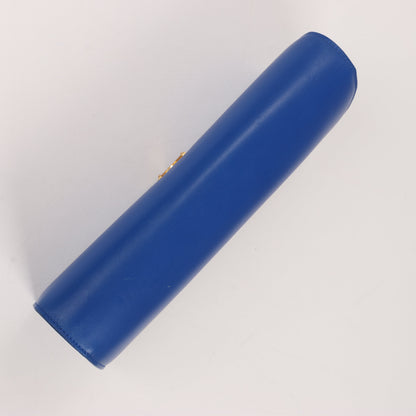 Saint Laurent Paris Pochette Kate Monogramme en cuir lisse bleu Majorelle