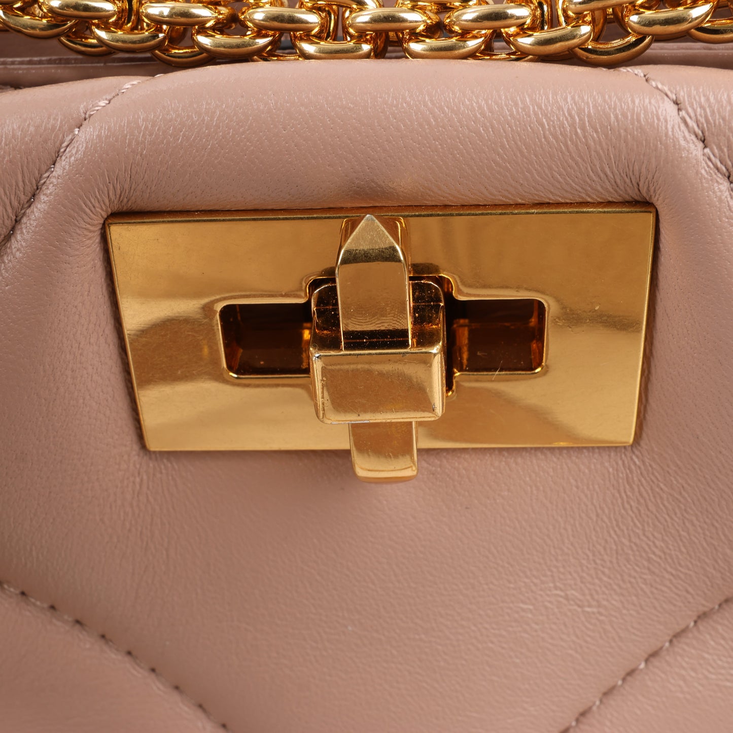 Sac à main 3 compartiments en cuir Roman Studs Valentino Garavani beige poudré