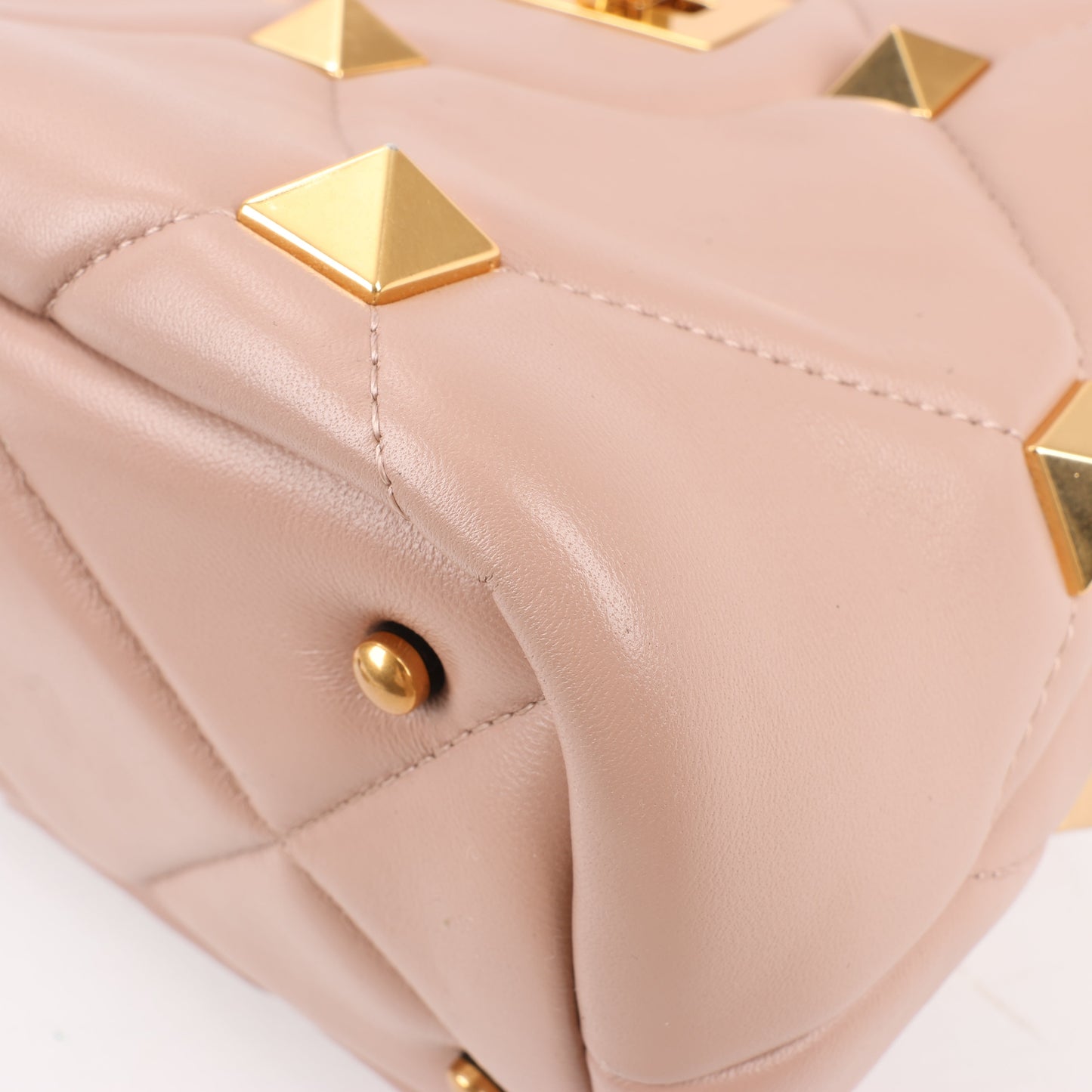 Sac à main 3 compartiments en cuir Roman Studs Valentino Garavani beige poudré