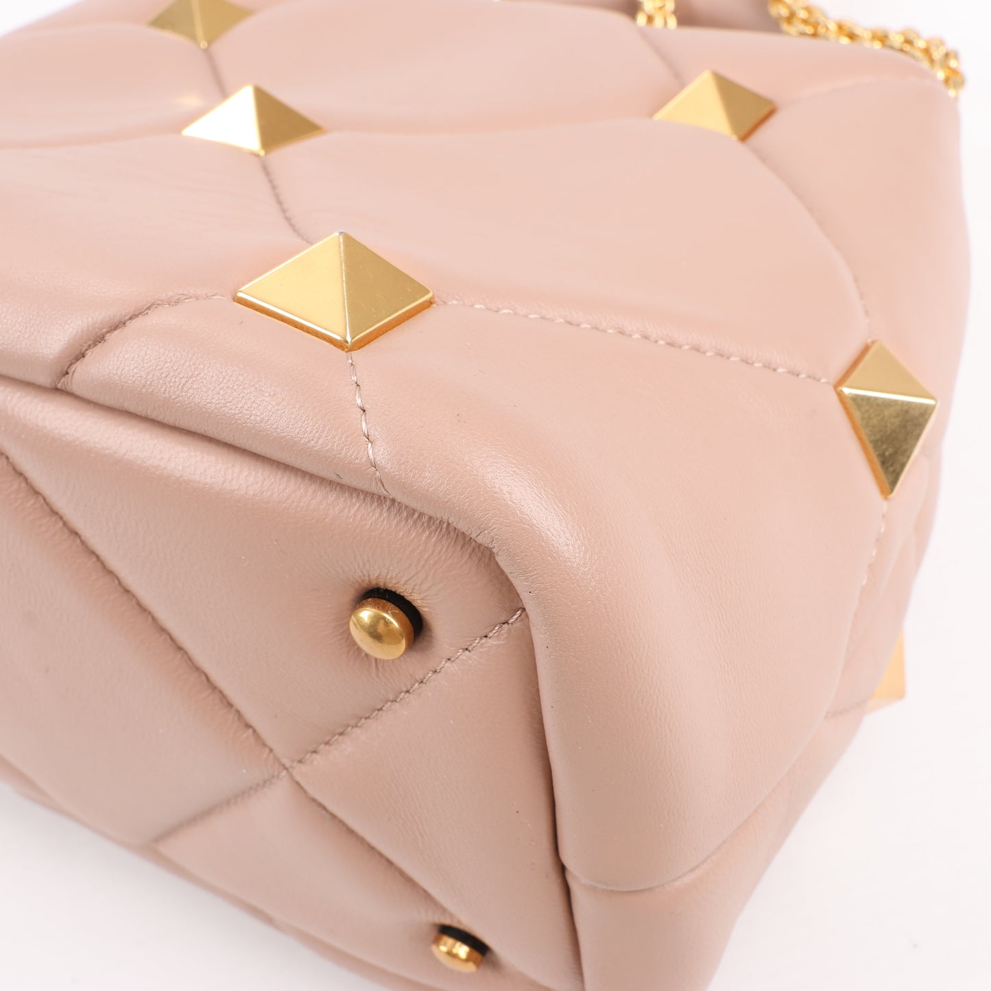 Sac à main 3 compartiments en cuir Roman Studs Valentino Garavani beige poudré