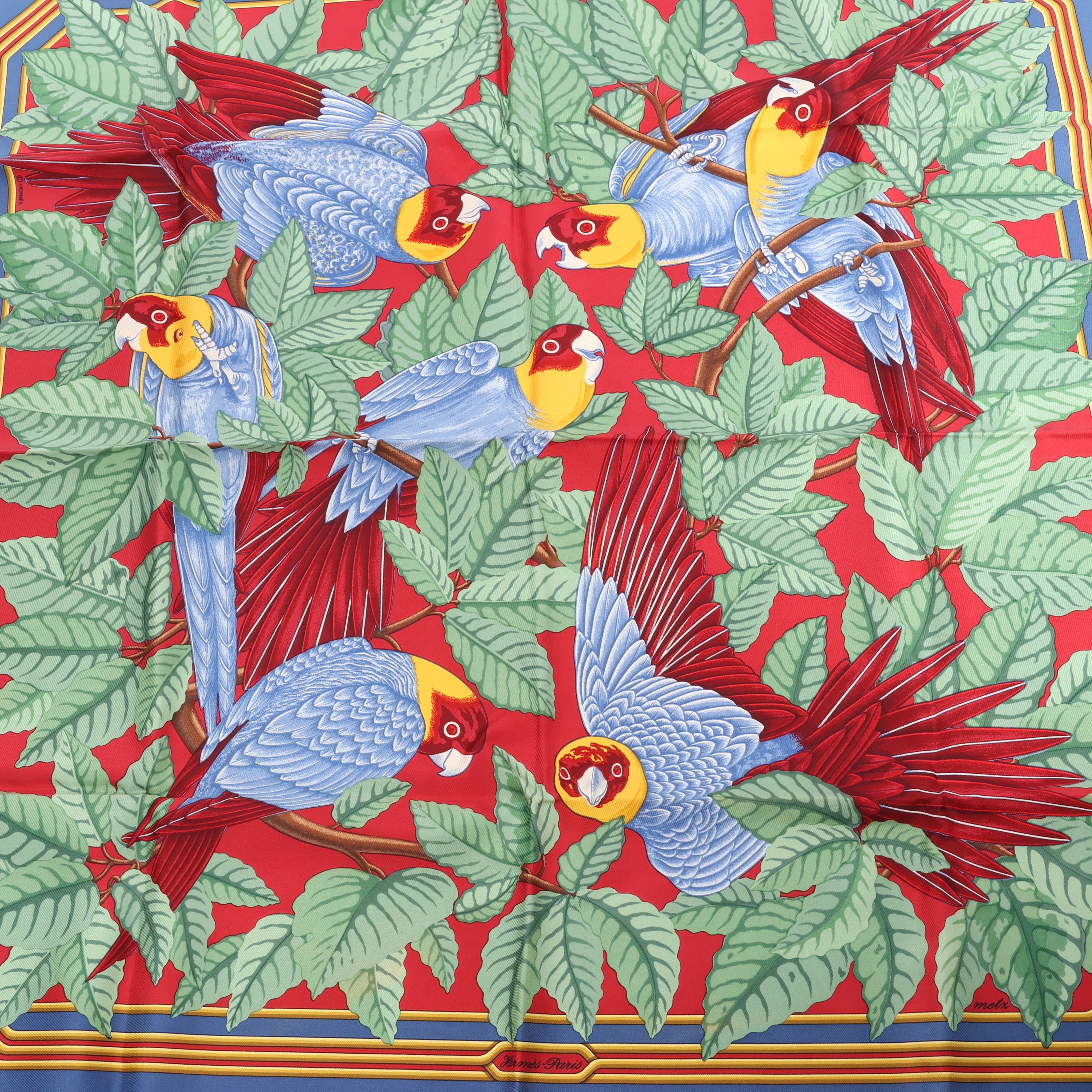 Hermès Carré 90 "LES PERROQUETS" Silk handkerchief in Burgundy