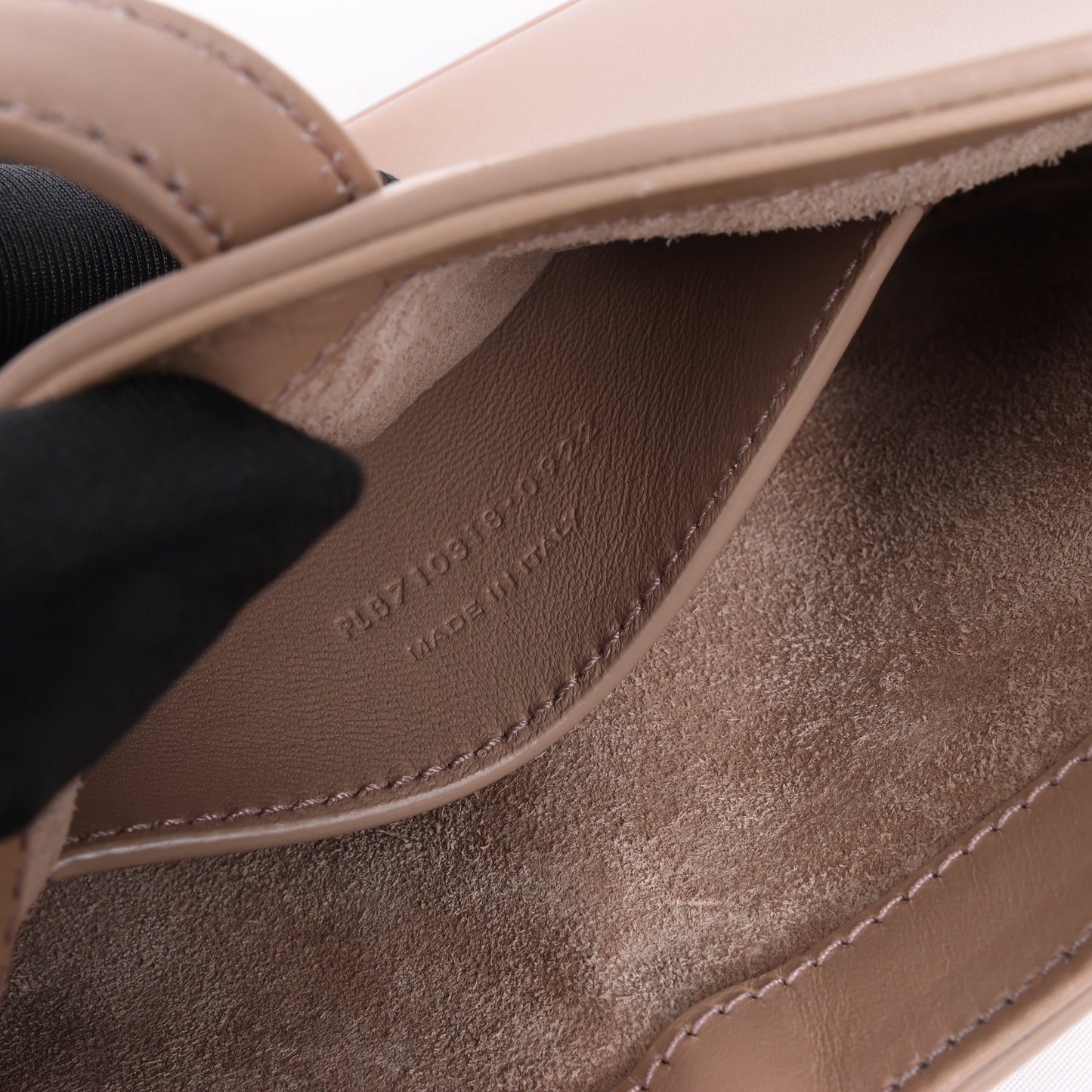 Saint Laurent Le 5 à 7 Mini Hobo bag in Pink