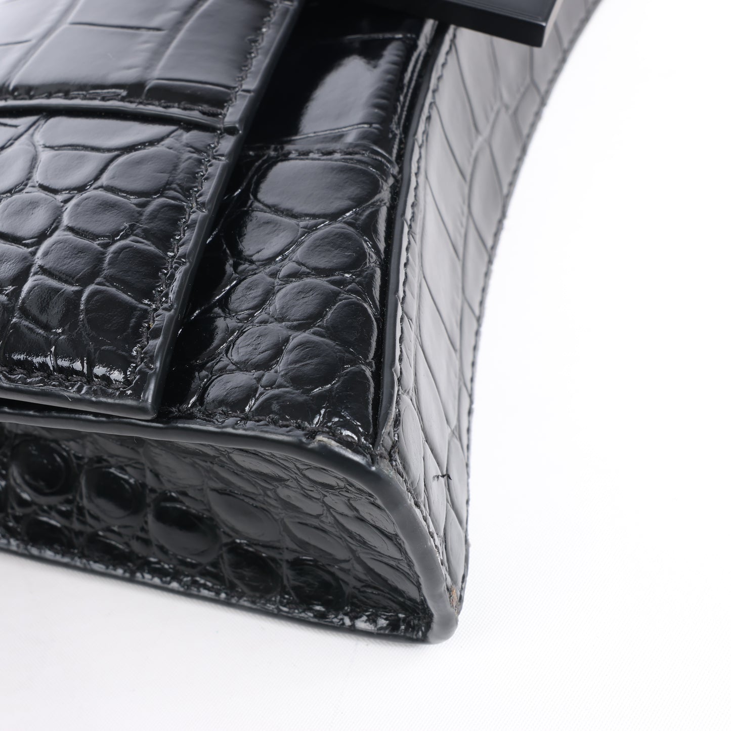 Sac à bandoulière Balenciaga Hourglass Mock Croc en noir