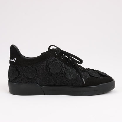 Baskets CHANEL Camelia Lace x Suede en noir G34815, pointure 37