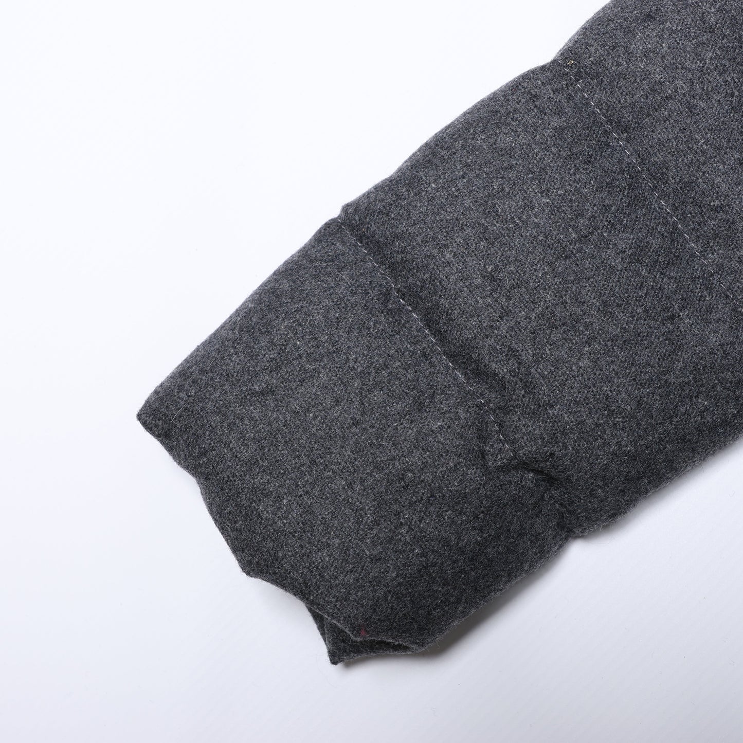 Fendi Pufferjacke aus Wollmischung mit Pelzbesatz, Größe 40