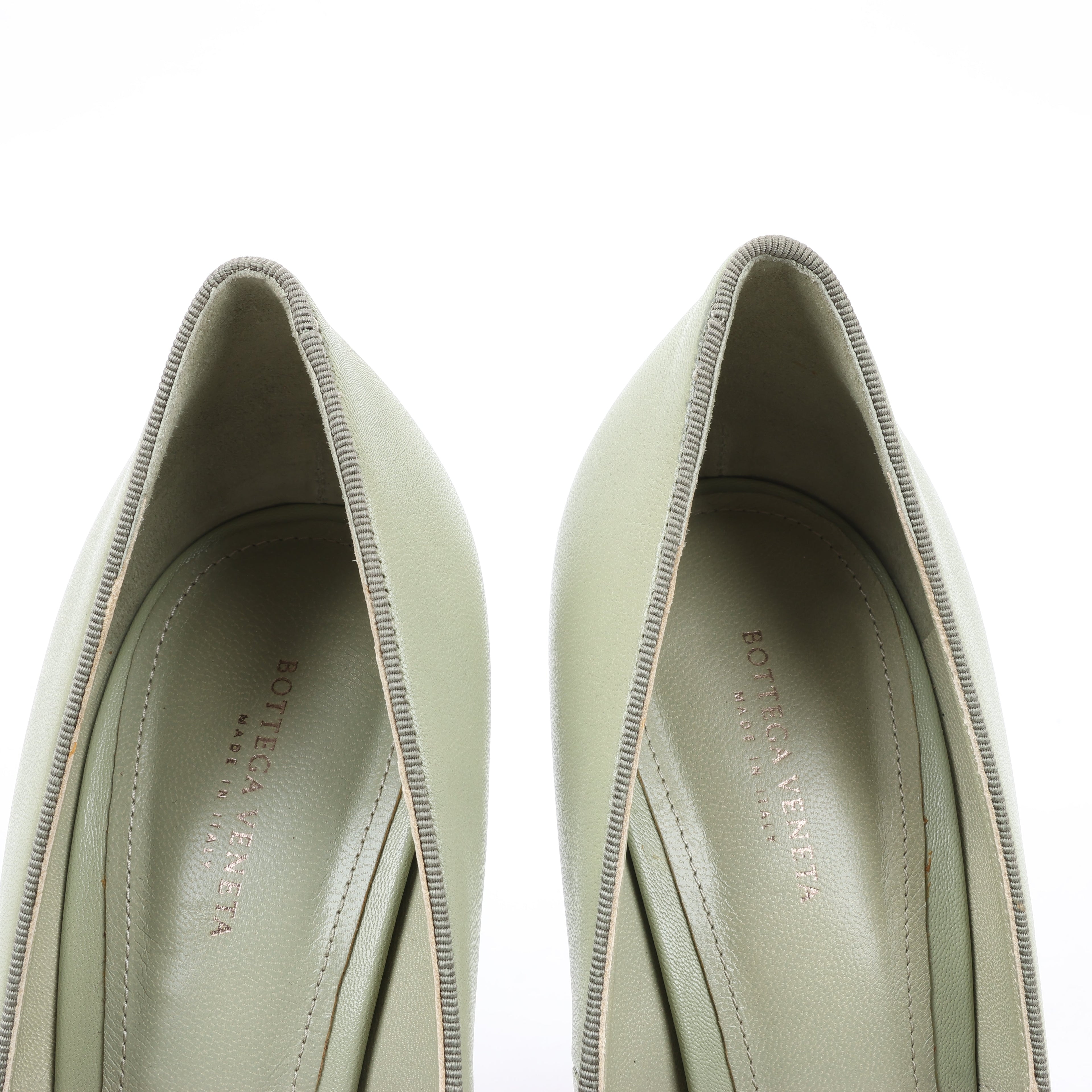 Bottega Veneta Leather Pumps Light Green Ribbon in Size 41 EU