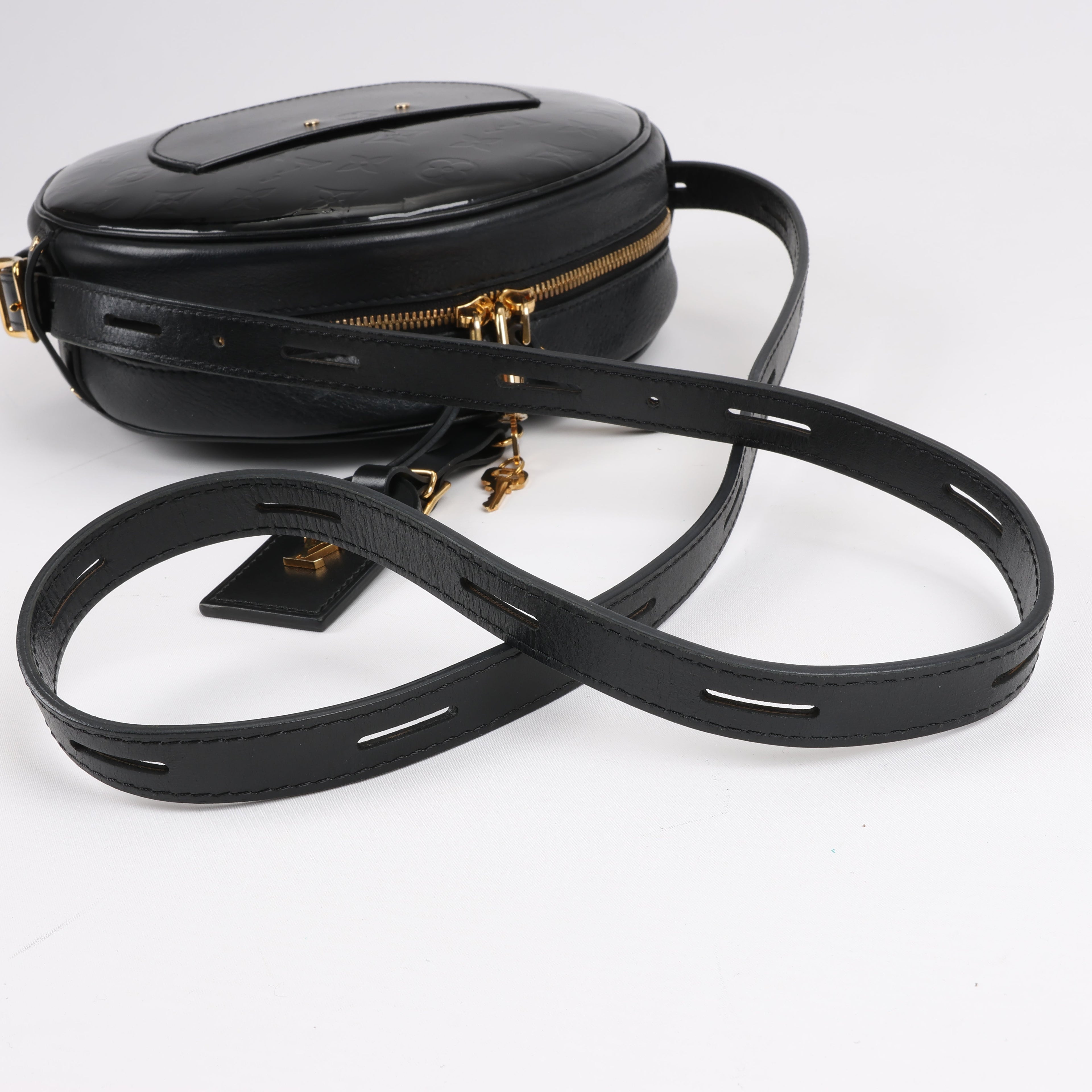 Louis Vuitton Boite Chapeau Souple Vernis Leather Crossbody Bag in Black M53999