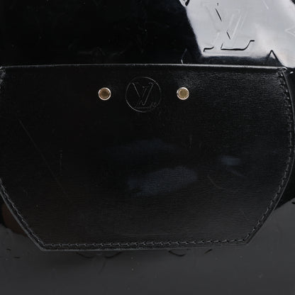 Louis Vuitton Boite Chapeau Souple Vernis Leather Crossbody Bag in Black M53999