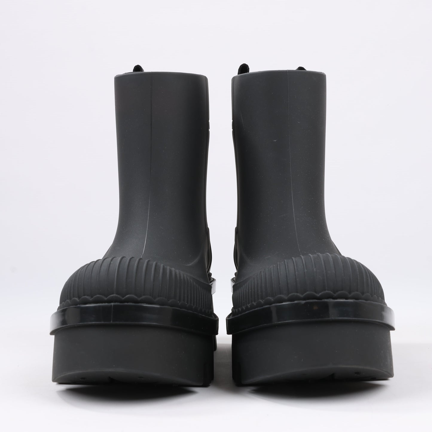 Chloe Rubber Rain Ankle Boots in Black 032324, Size 39 EU