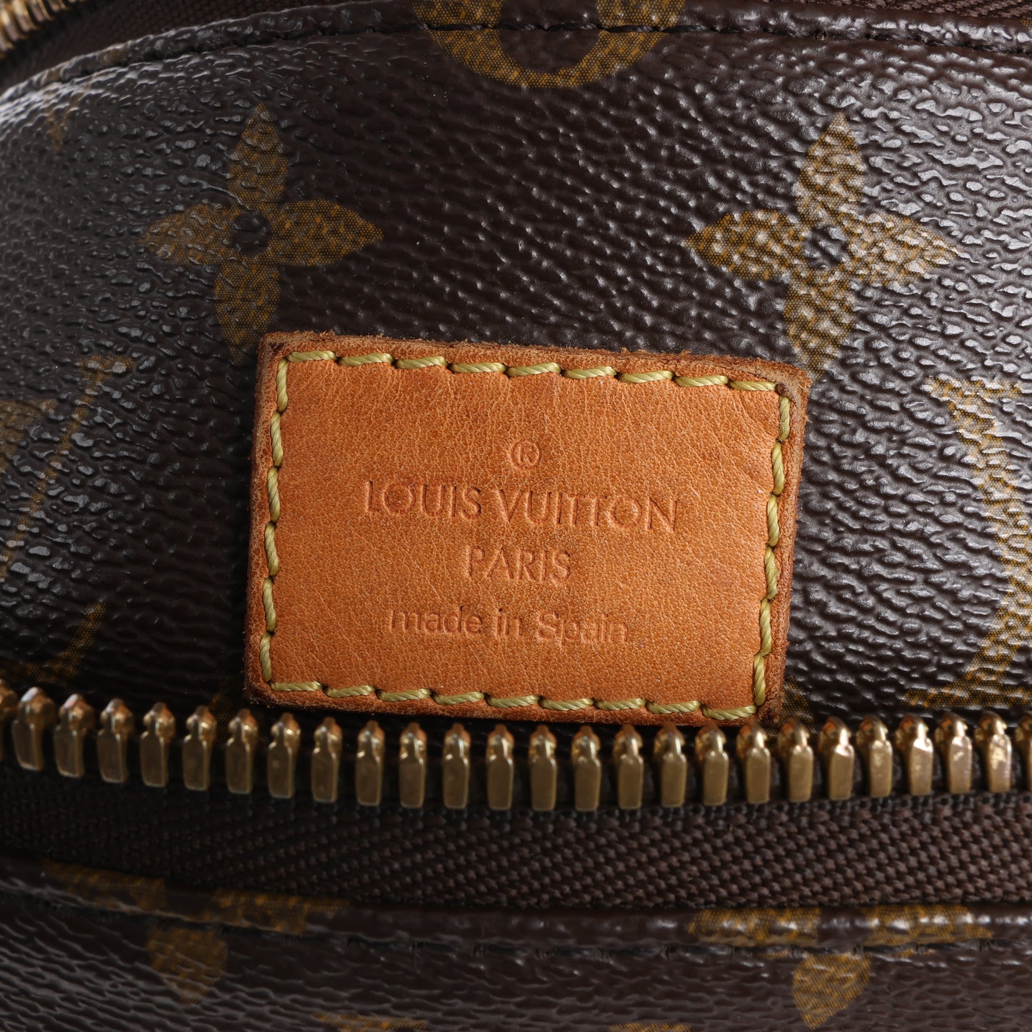Louis Vuitton Monogram Sully MM Handbag