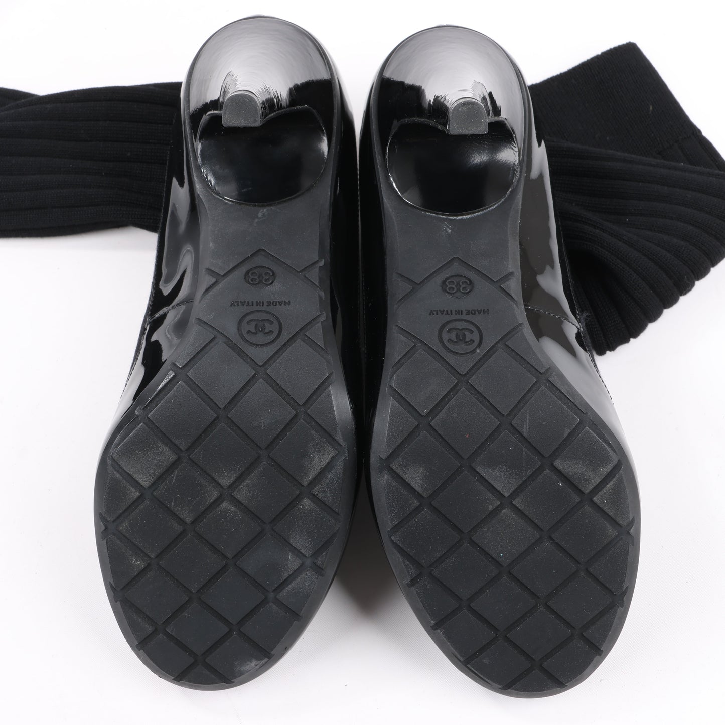 Chanel Coco Mark Lackleder Pumps Stricksocken Docking in Schwarz, Größe 38 EU