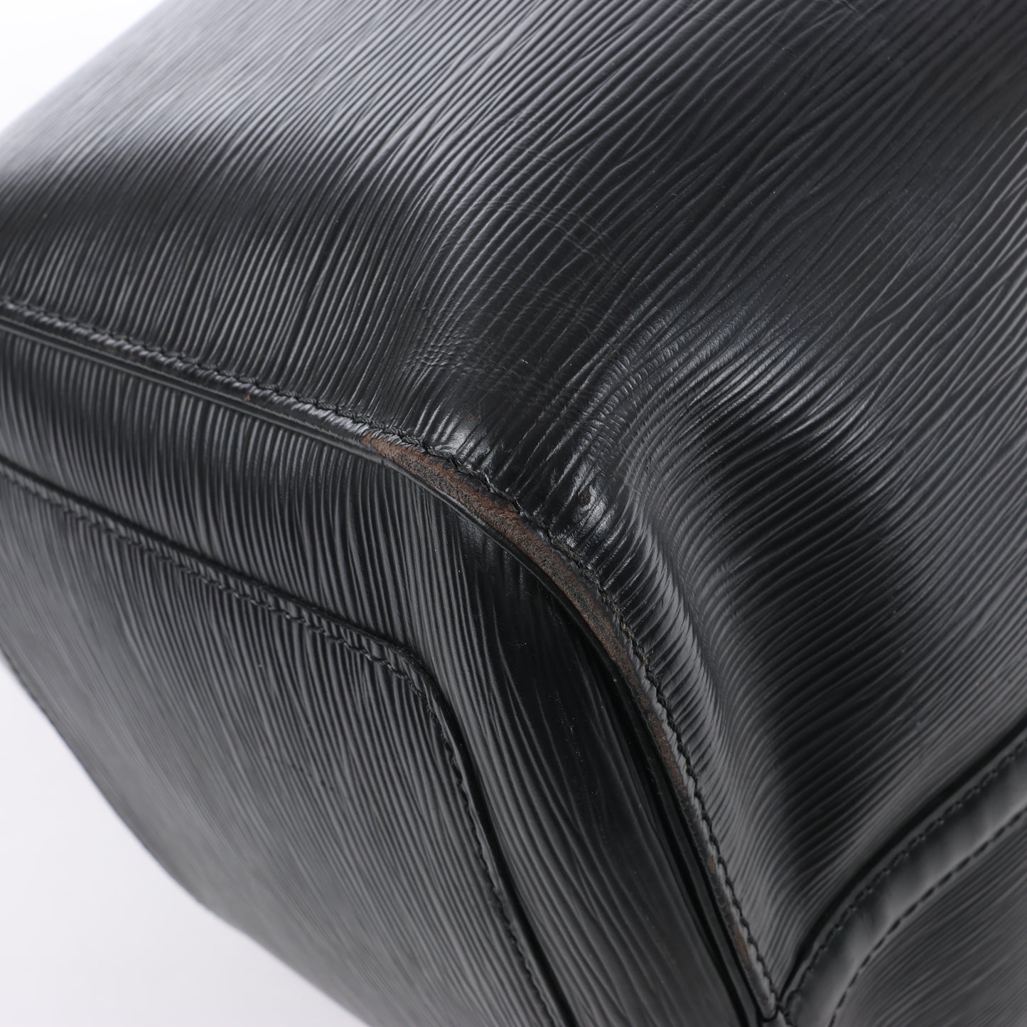 Sac de voyage Keepall 50 en cuir épi Louis Vuitton, noir M42962