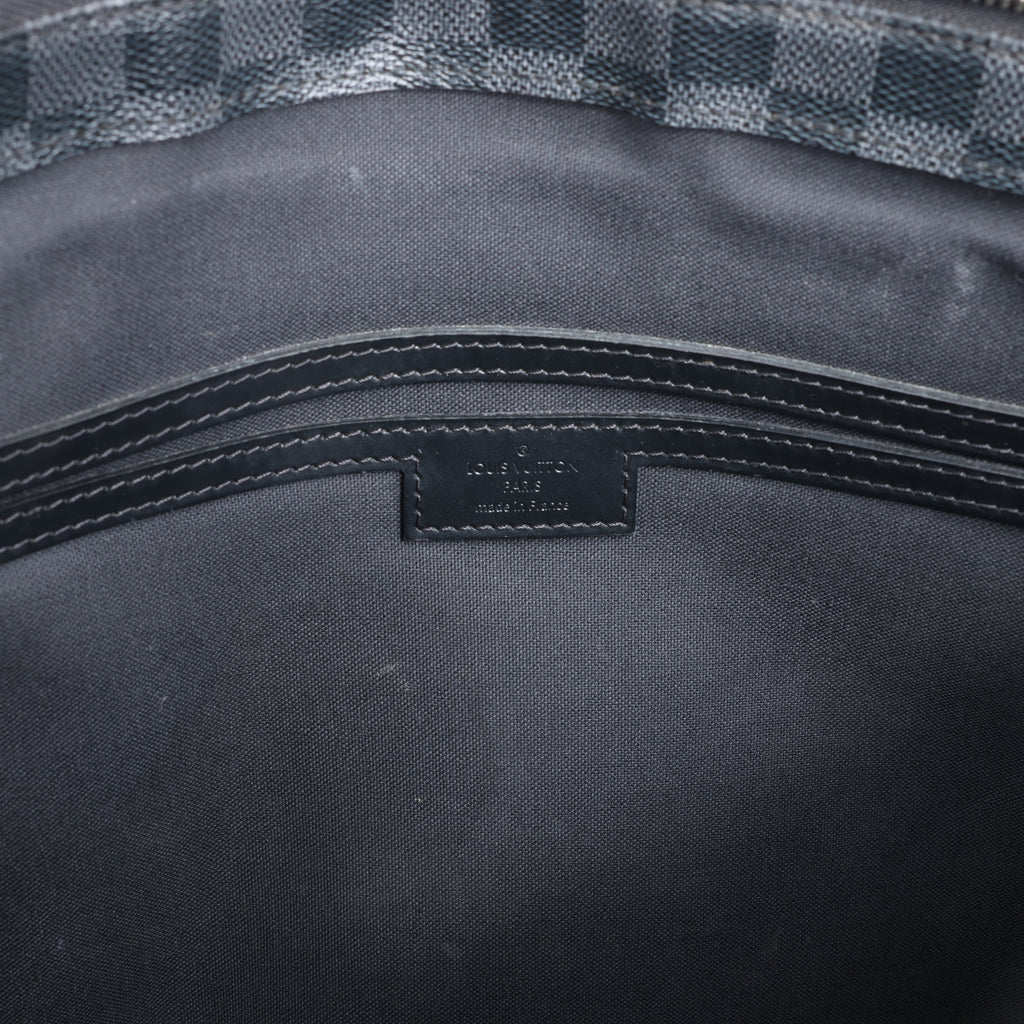 Louis Vuitton Damier Graphite Tadao Handbag in Black