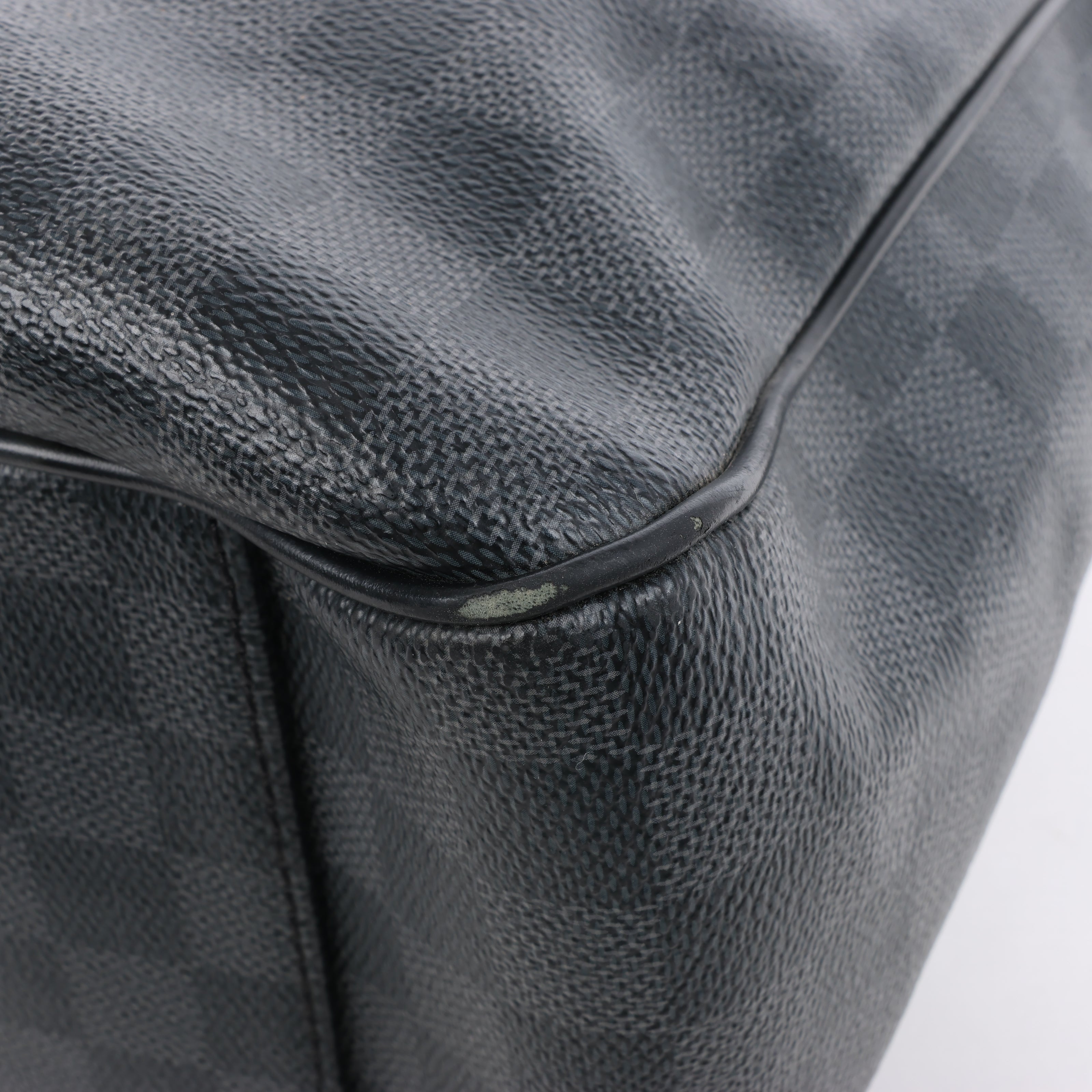 Louis Vuitton Damier Graphite Tadao Handbag in Black