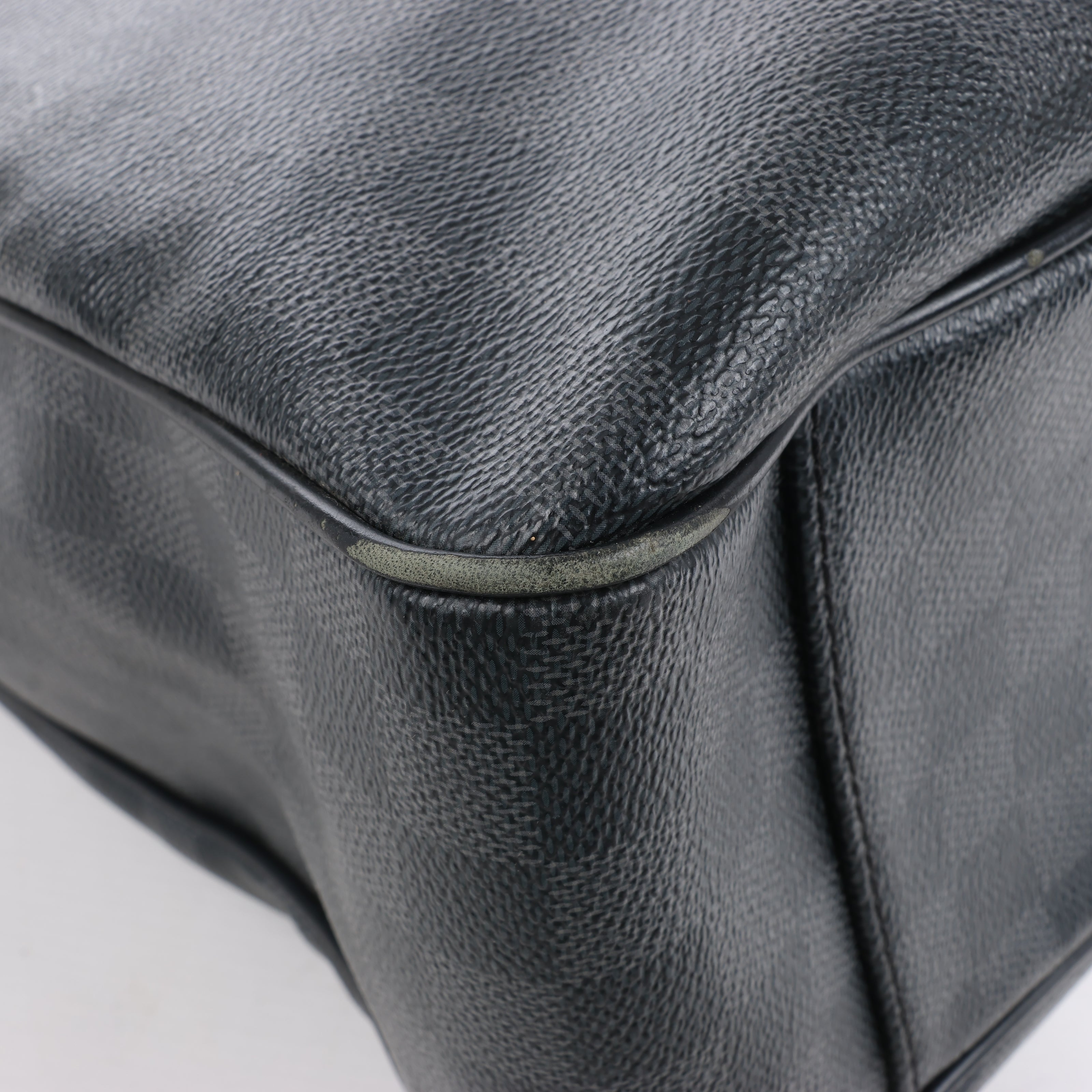 Louis Vuitton Damier Graphite Tadao Handbag in Black