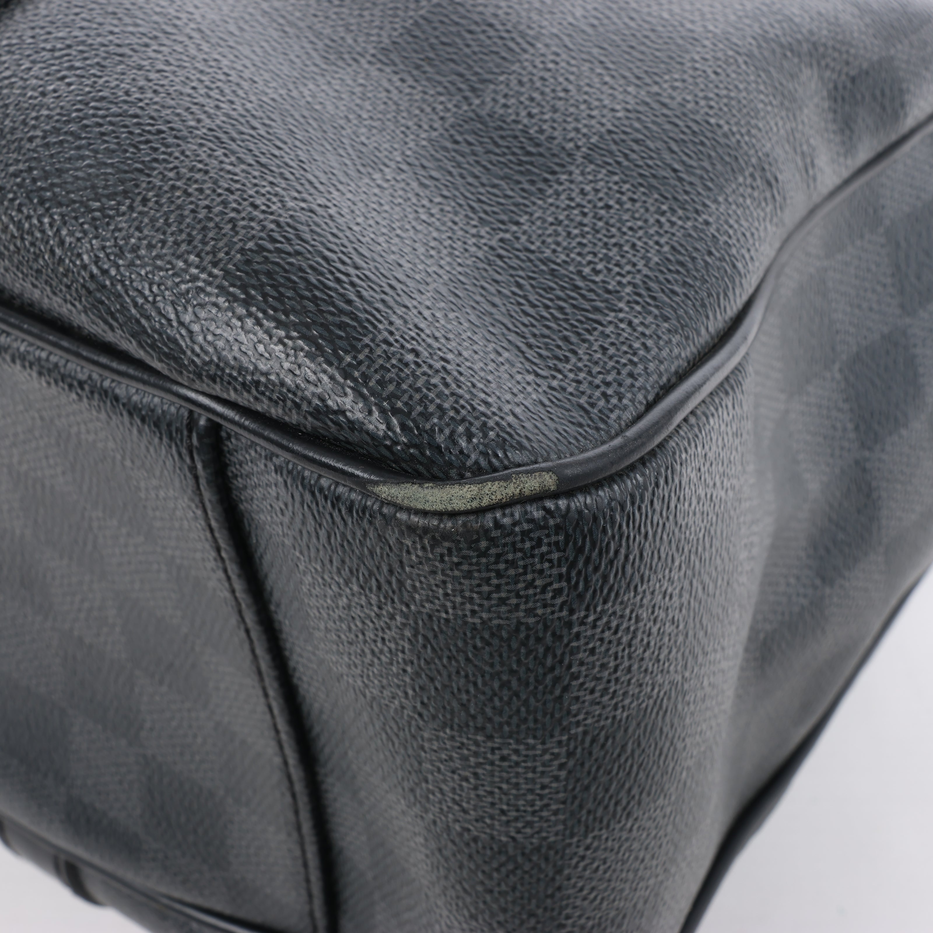 Louis Vuitton Damier Graphite Tadao Handbag in Black