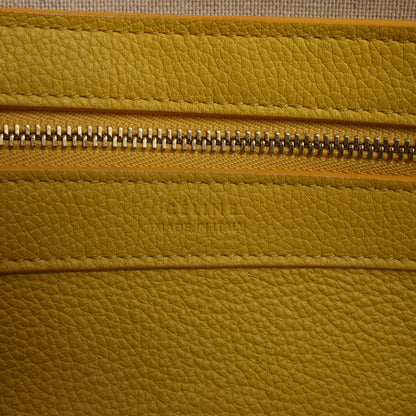 Petit sac à bandoulière en cuir Cabas Phantom de Céline, jaune