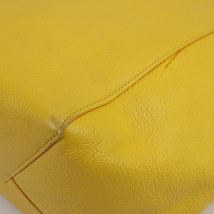 Petit sac à bandoulière en cuir Cabas Phantom de Céline, jaune