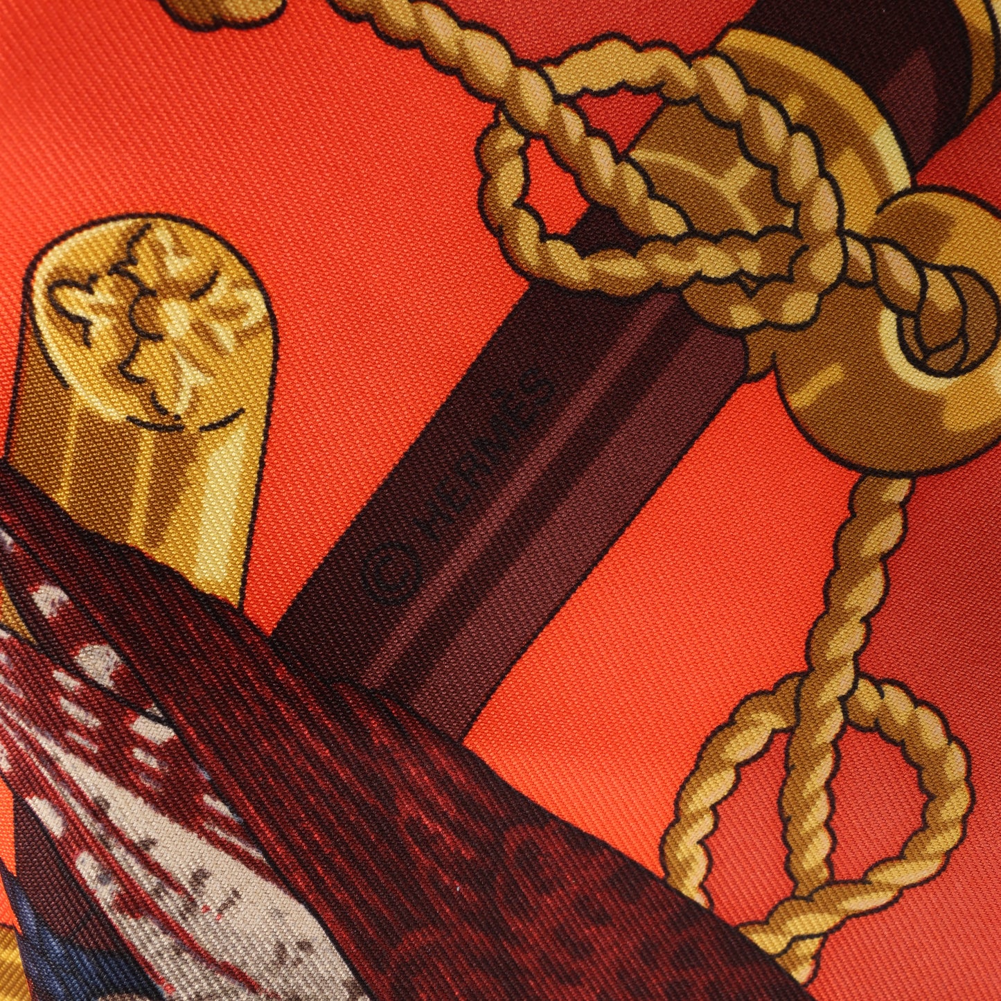 Hermès Carré 90 "LES OISEAUX DU ROY" Silk Scarf