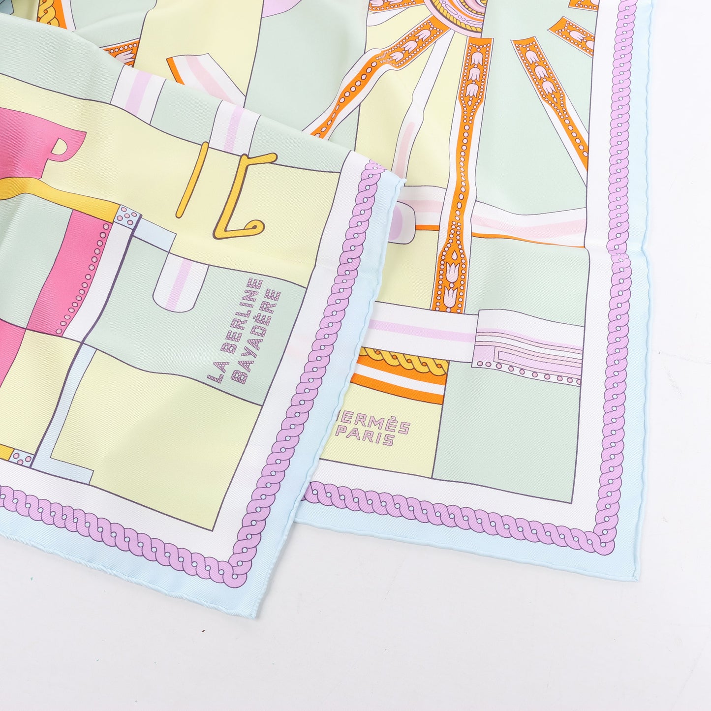 Hermes Carré 90 "LA BERLINE BAYADERE" Silk handkerchief in Pastel