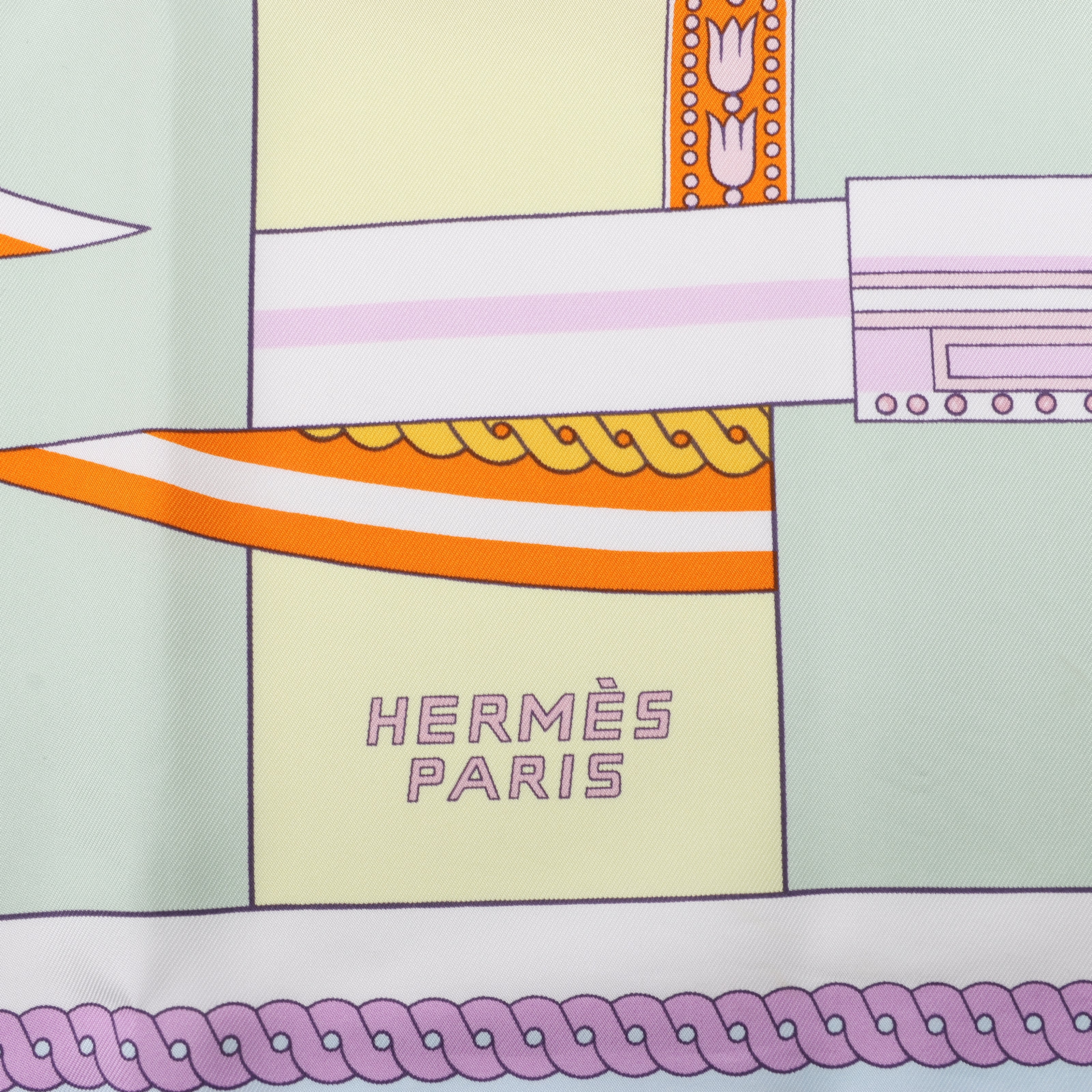 Hermes Carré 90 "LA BERLINE BAYADERE" Silk handkerchief in Pastel
