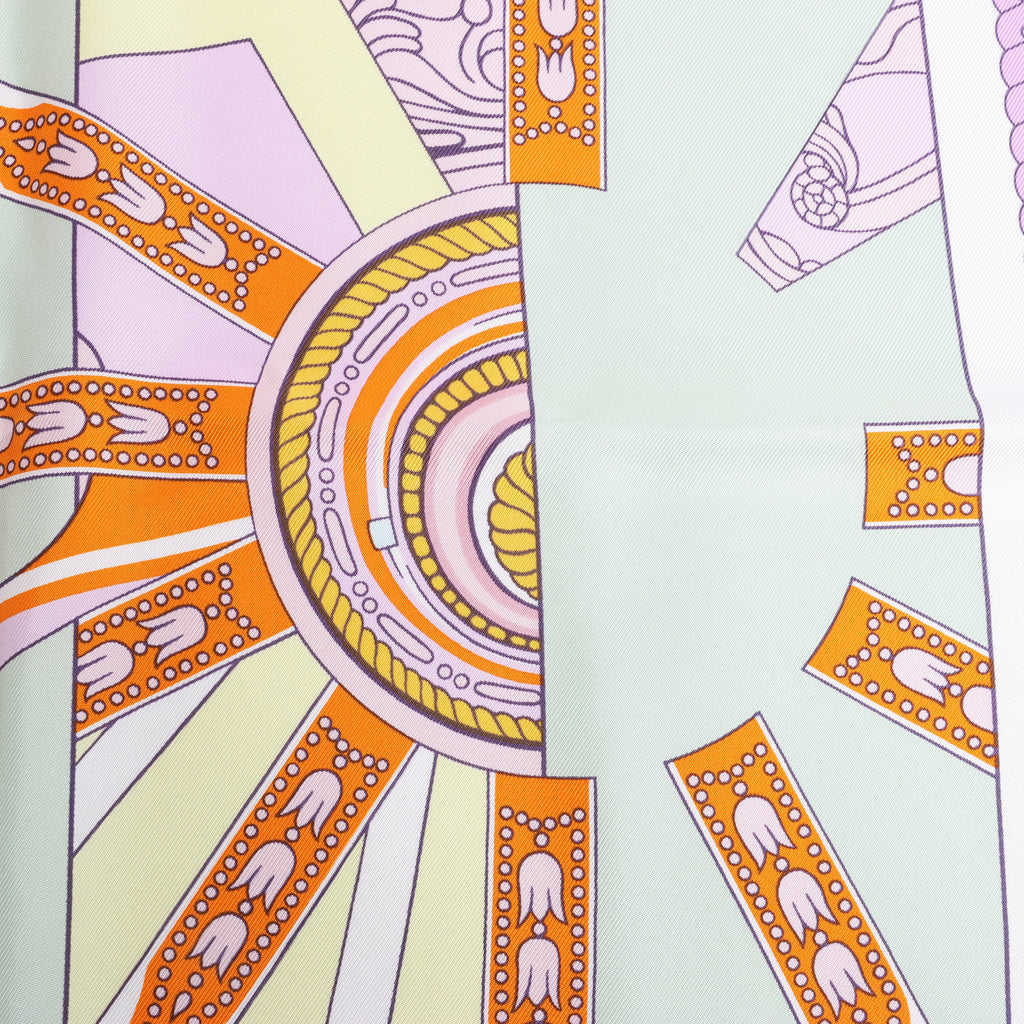 Hermes Carré 90 "LA BERLINE BAYADERE" Silk handkerchief in Pastel