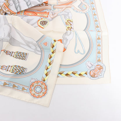 Hermes Carré 90 "HARNAIS DE COEUR" Silk handkerchief in Multicolor