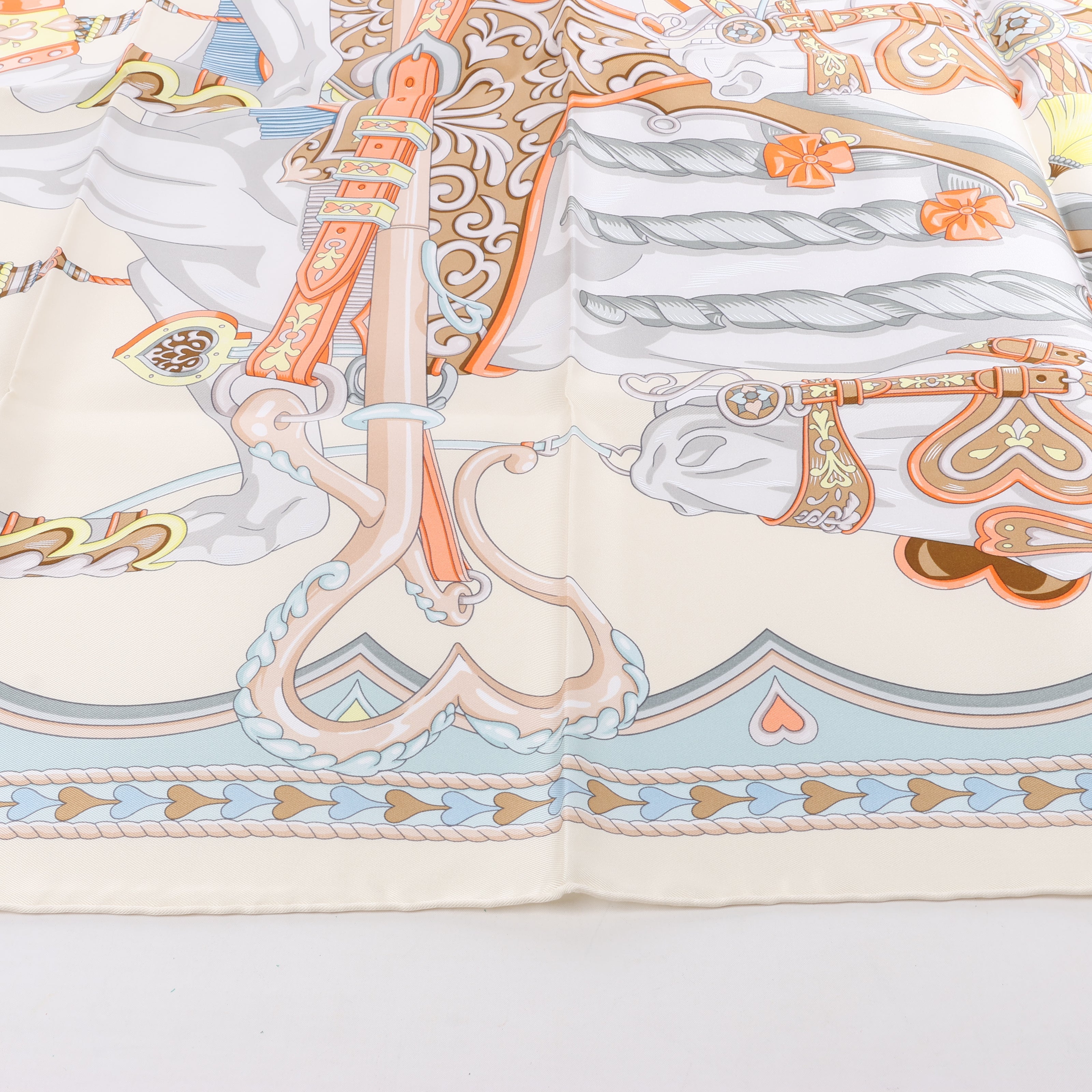 Hermes Carré 90 "HARNAIS DE COEUR" Silk handkerchief in Multicolor