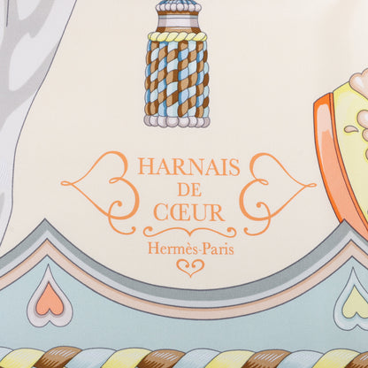 Hermes Carré 90 „HARNAIS DE COEUR“ Seidentaschentuch in Mehrfarbig