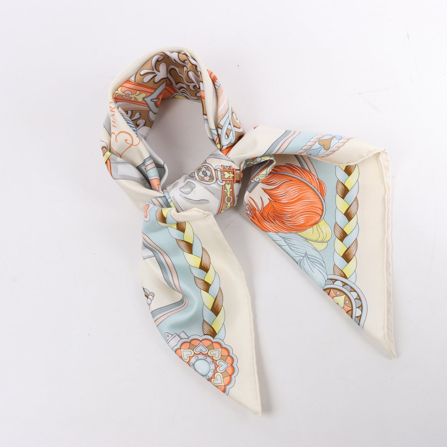 Hermes Carré 90 „HARNAIS DE COEUR“ Seidentaschentuch in Mehrfarbig