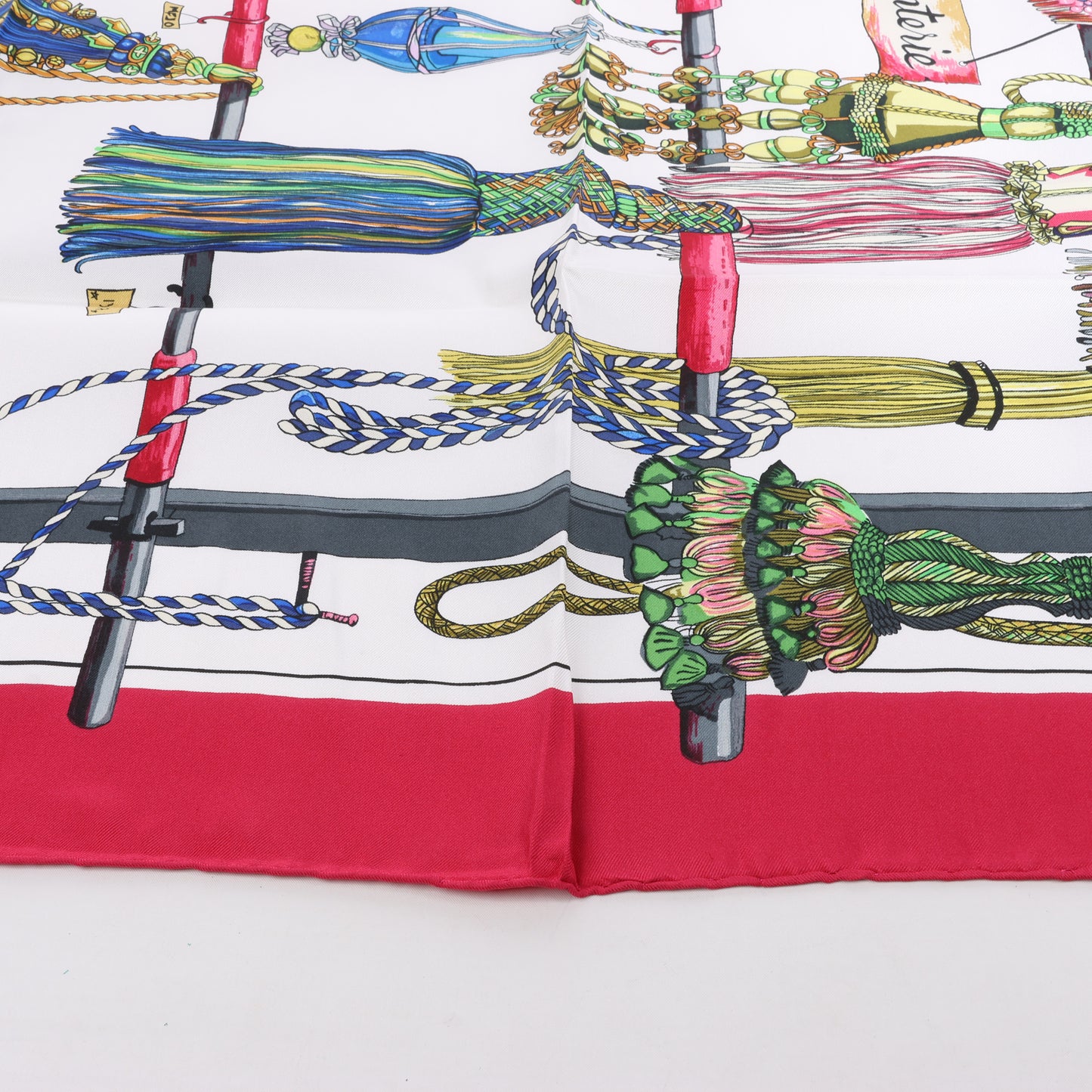 Hermes Carré 90 "PASEMENTERIE " Silk handkerchief in Red