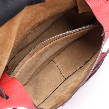 LOEWE Mini Gate Umhängetasche aus weichem genarbtem Kalbsleder Scharlachrot Gebranntes Rot