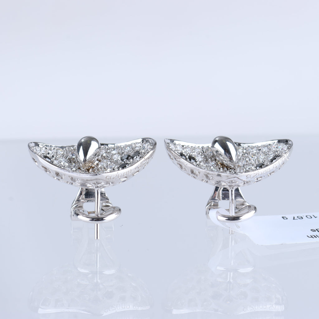 Non Signe / Unsigned Black diamond Earrings K18WG 10.6g, 2.45 ct
