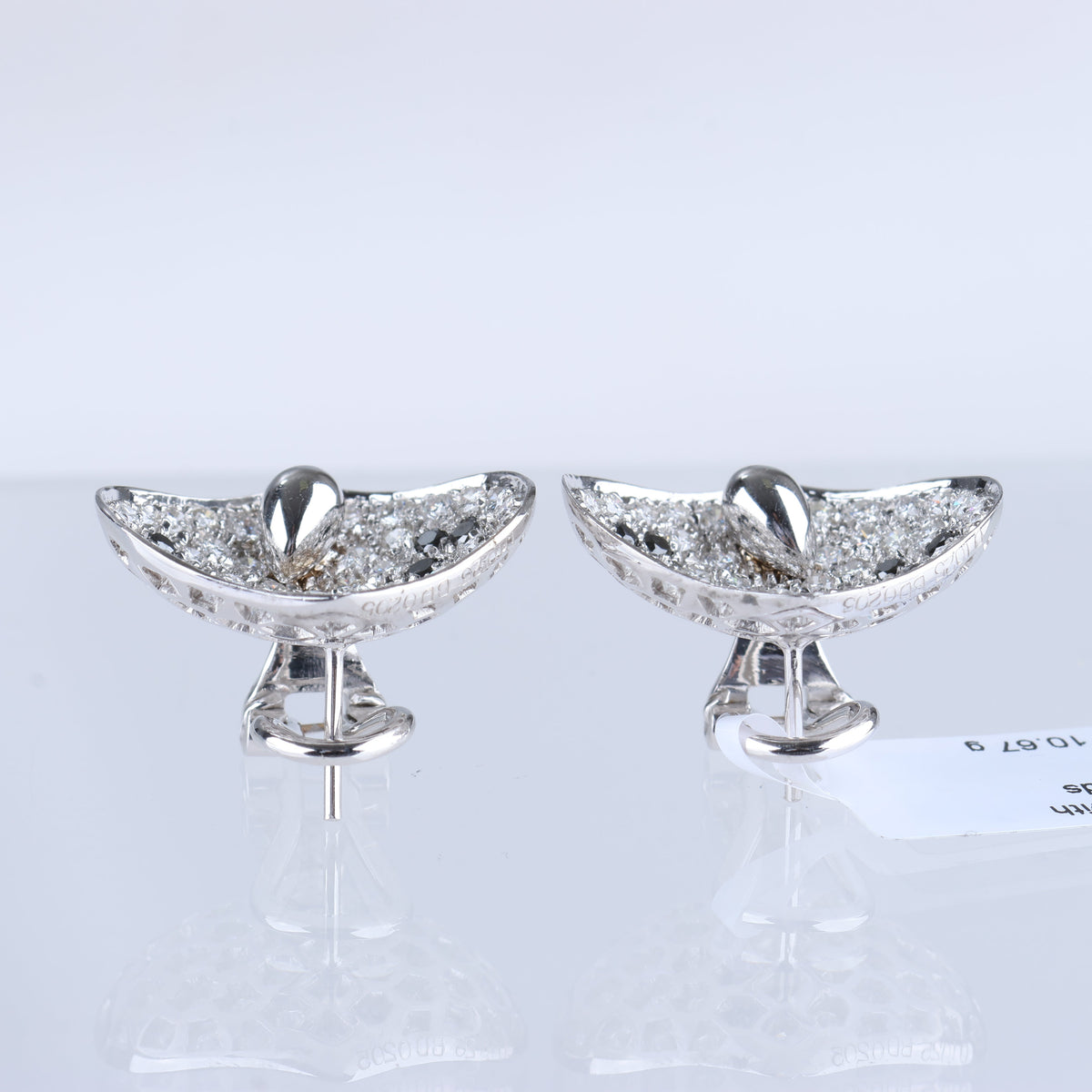 Non Signe / Unsigned Black diamond Earrings K18WG 10.6g, 2.45 ct