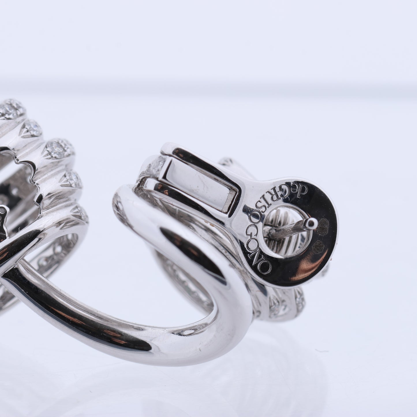 Boucles d'oreilles en or blanc et diamants De Grisogono