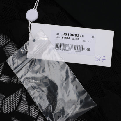 Blazer noir Maison Margiela avec superposition de dentelle, taille 40