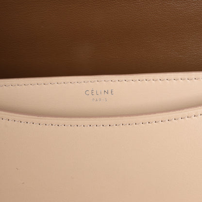 Sac à bandoulière en cuir à rabat Celine avec chaîne, beige