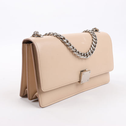 Sac à bandoulière en cuir à rabat Celine avec chaîne, beige